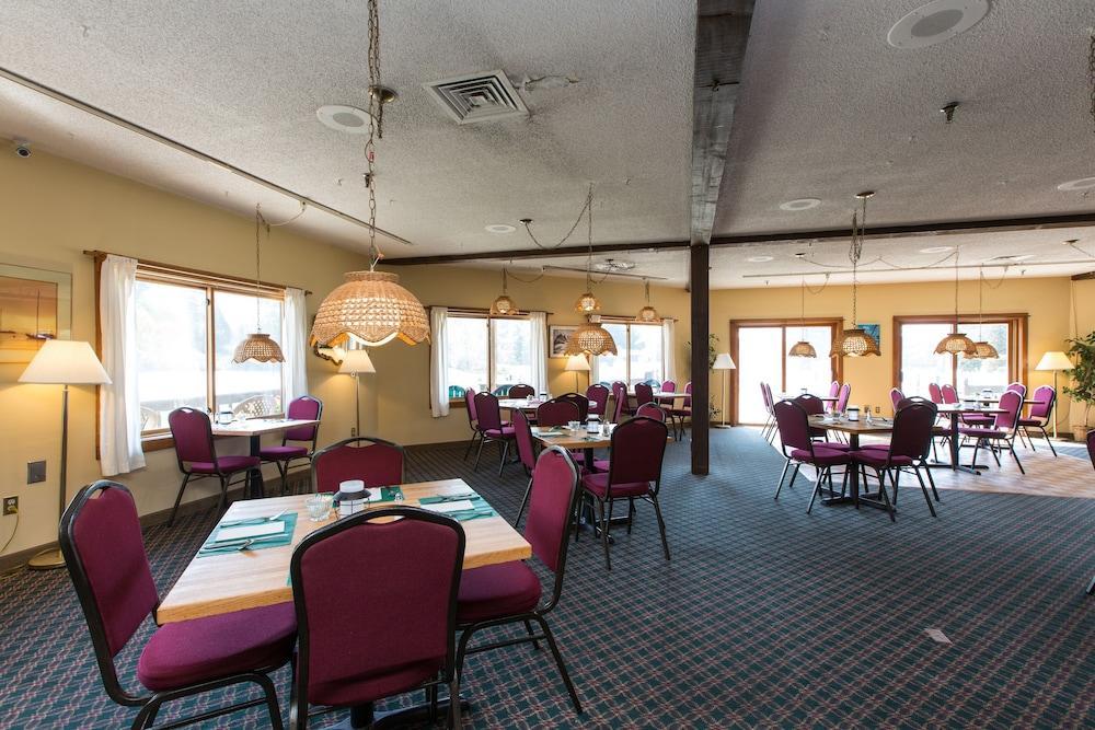 Commodores Inn Стоу Екстериор снимка