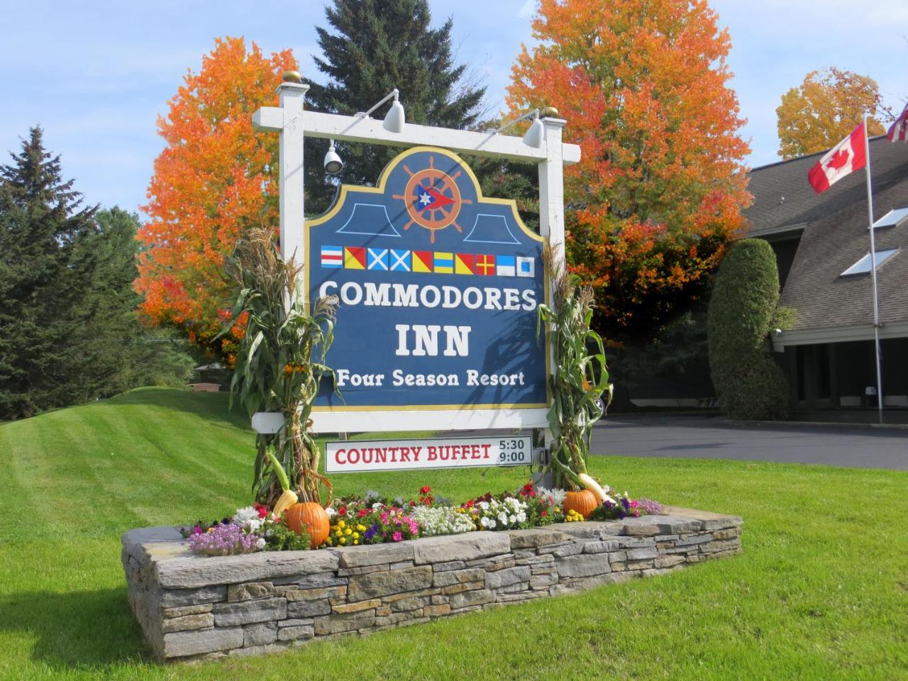 Commodores Inn Стоу Екстериор снимка